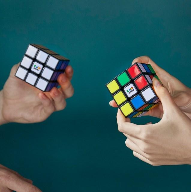 Actual product image Rubik's Speedcube (3 x 3)