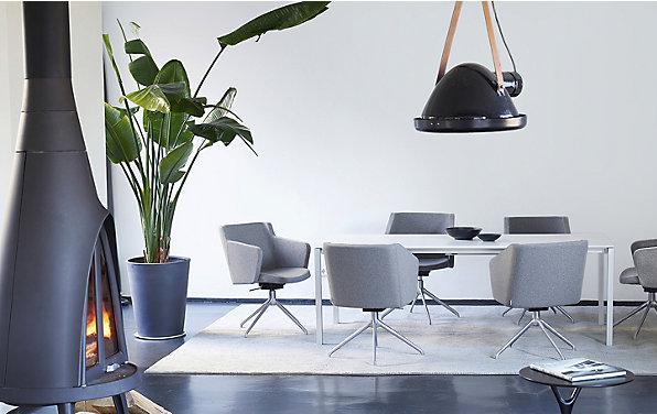 Produktbild Topstar Besprechungssessel SFH, 3D-Sitzgelenk und Aluminium-Fusskreuz, dunkelblau