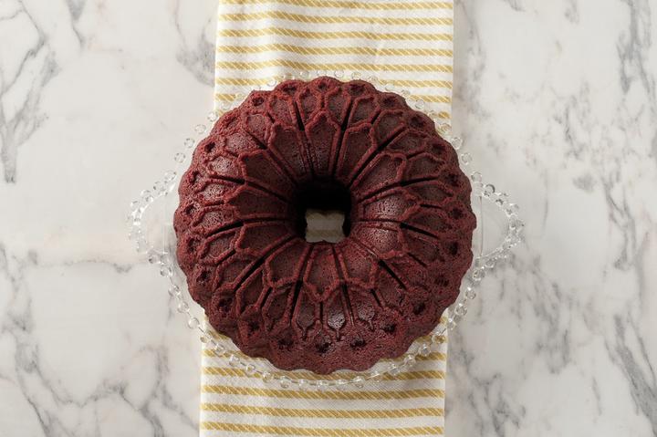Actual product image Nordic Ware Stained Glass Bundt Pan (23.50 cm)