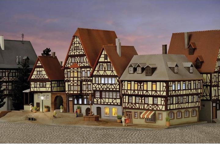 Kibri 37102 N Marketplace Miltenberg