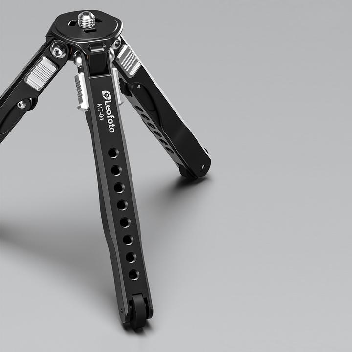 Actual product image Leofoto Pocket Mini Tripod MT-04 (200627834) (Metal)