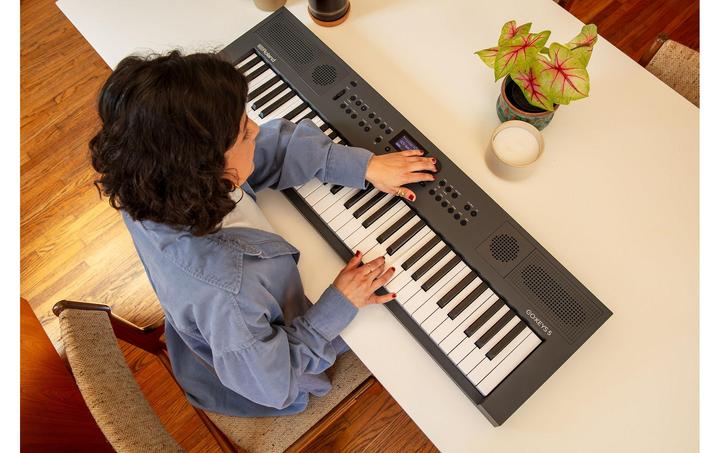 Produktbild Roland GO:Keys 5 (61 Tasten)