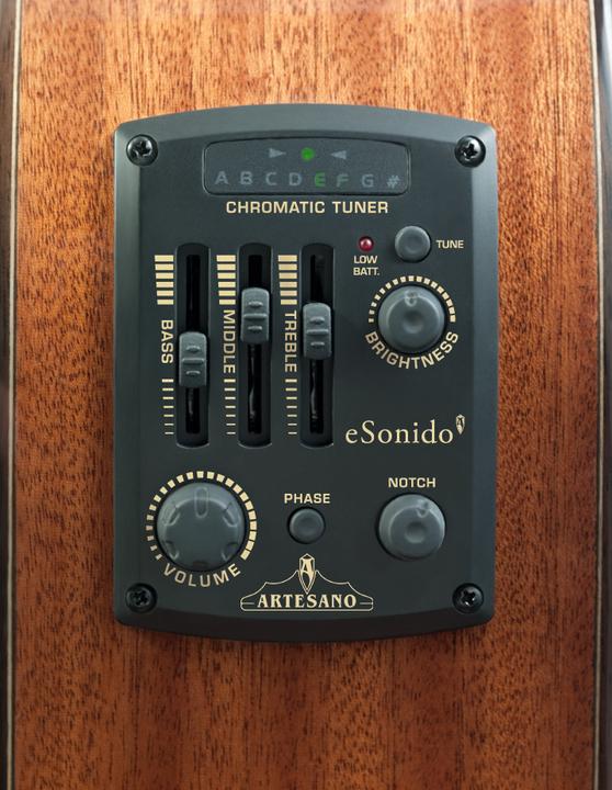 Actual product image Artesano Sonata MC Cut, eSonido Preamp (Classical guitar, Solid cedar, Mahogany, Artifical Ebony)