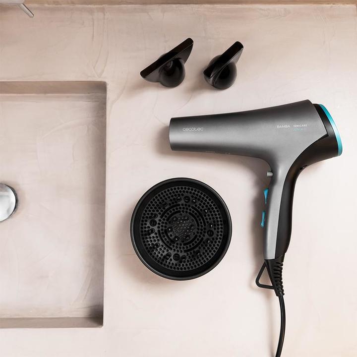 Produktbild Cecotec Bamba IoniCare 5320 Flashlook Black Hair Dryer 2200W with Two Concentrators and a Diffuser Ion Techn