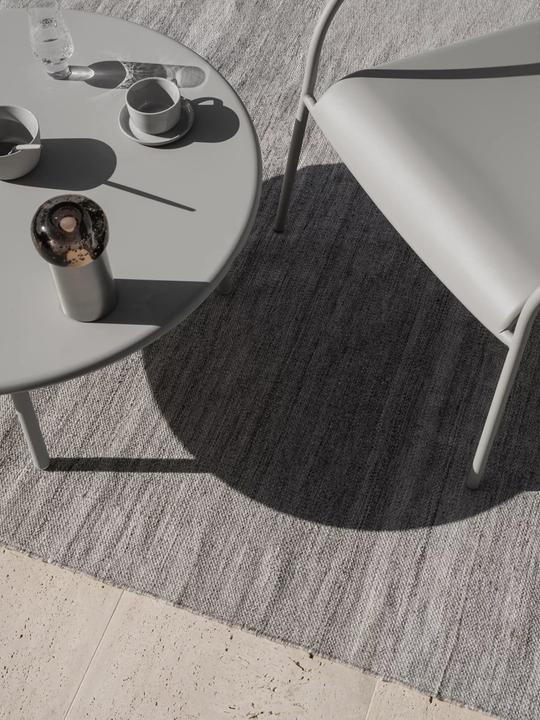 Produktbild Blomus Mobile LED-Leuchte IRIS für indoor und outdoor grau metallic (115 lm)