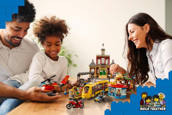 Actual product image LEGO City square (60271, LEGO City)