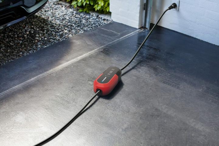 Produktbild Blaupunkt Ladegerät (Typ 2, 3.70 kW, 16 A, 8 m)