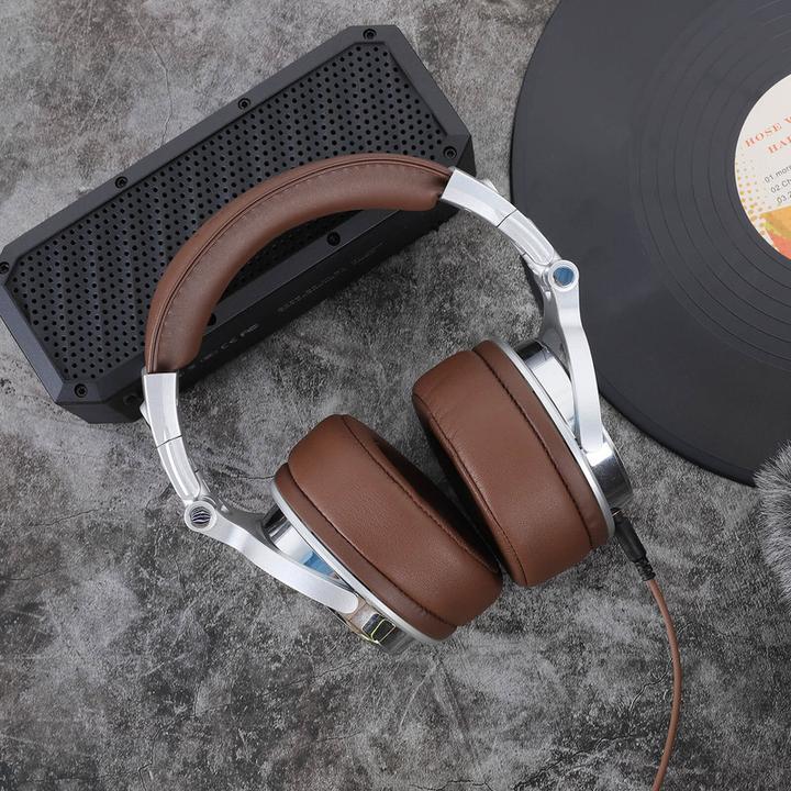 Actual product image OneOdio Pro40 silver-brown (Cable)