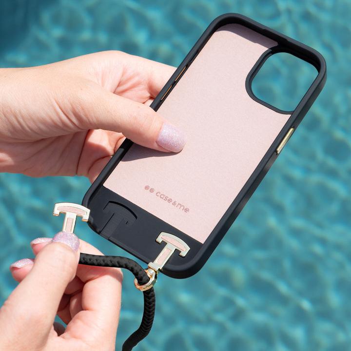 Actual product image Caseme Lola case with detachable shoulder strap (Apple iPhone 15 Pro Max)