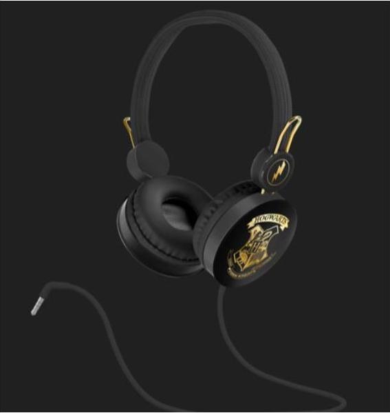 Actual product image GED Oceania Trading Hogwarts Black and Gold