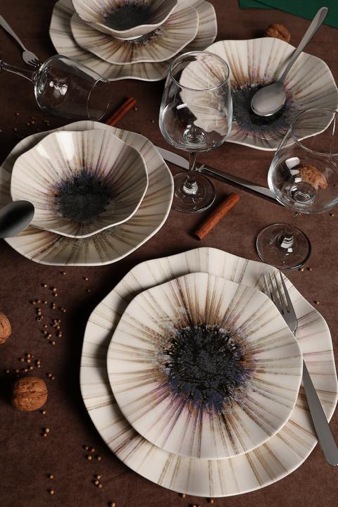 Actual product image Hermia Theodora (24 Piece)