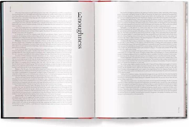 Actual product image Amaze (French, English, German, Christina Mittermeier)