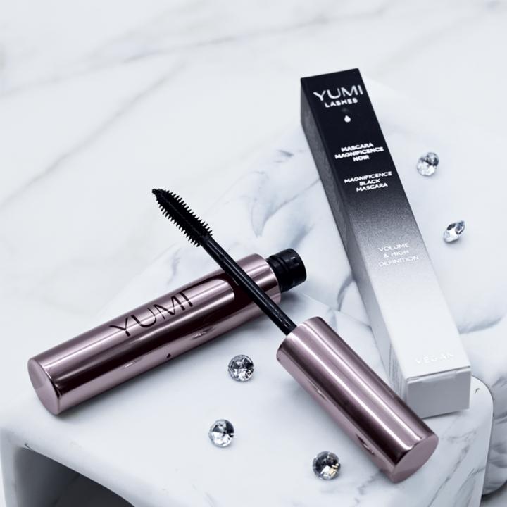 Image du produit Yumi Magnificence Black Mascara (Noir intense)