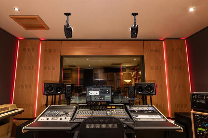 Produktbild IK Multimedia iLoud MTM MKII (Aktiv, Paar, 2x 100 W)