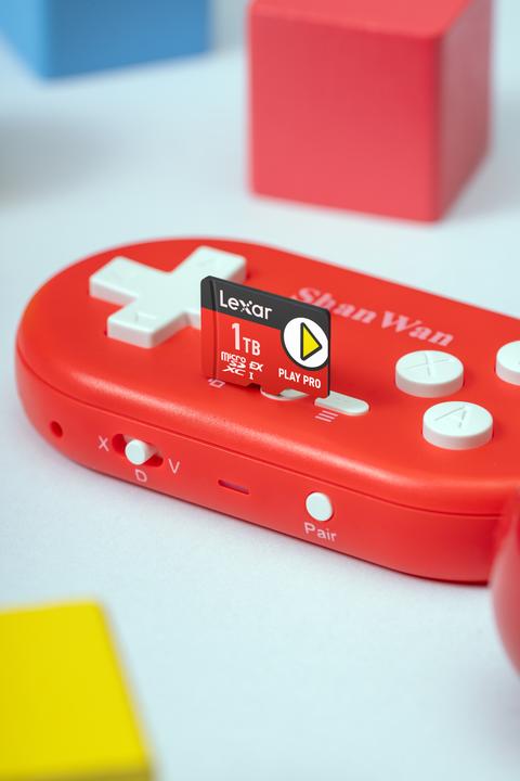 Produktbild Lexar microSD Express 7.1 PLAY Pro 256GB up to R900/W600MB/s Write (104MB/s with UHS-I) (256 GB, microSD Express, UHS-I)