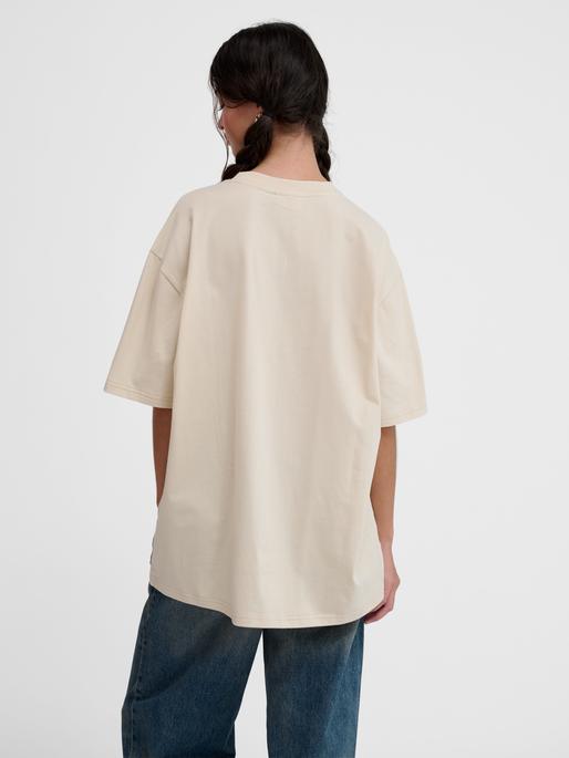 Actual product image hummel Hmlloose t-shirt bee s/s (L)