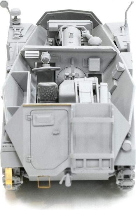 Actual product image 1:35 Sd.Kfz.250/3 "Griffin