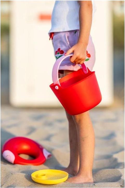 Actual product image Quut Bucket Bucki? Red Cherry 2 parts, age recommendation