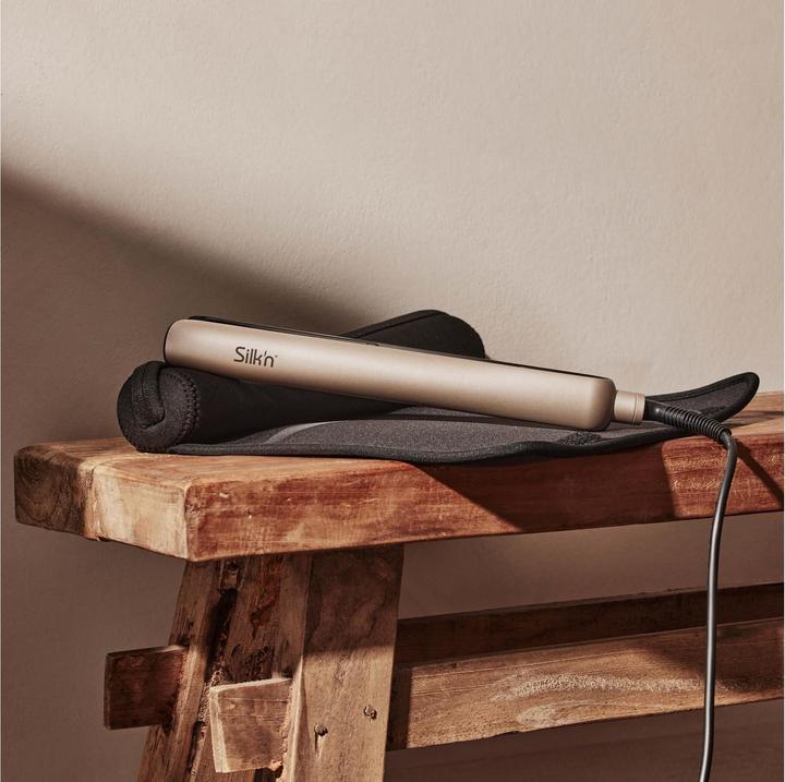 Actual product image Silk'n Stijltang - SilkyStraight - Stijltang met Infrarood- en Ionische Technologie - Kerstcadeau idee- Bei (Straightening iron)