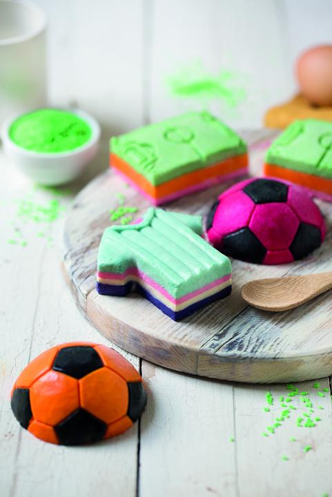 Actual product image Decora Silicone mold football game (17 cm)