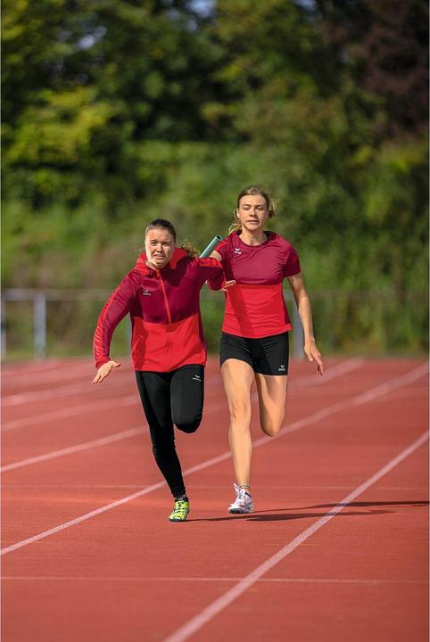 Produktbild Erima Six Wings Trainingsjacke mit Kapuze Damen (42)