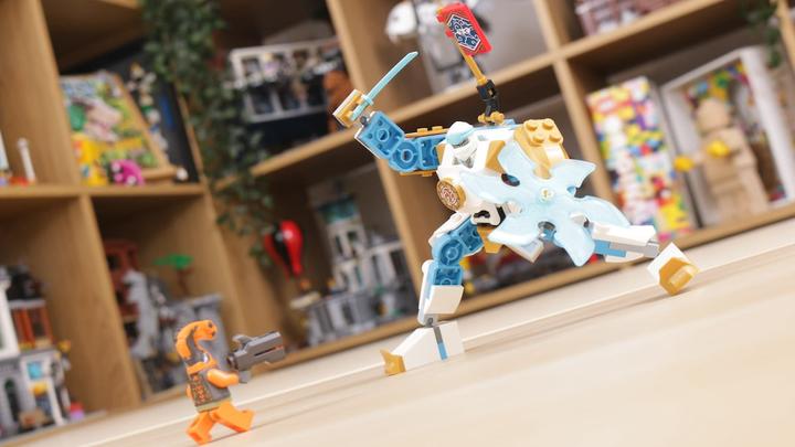 Actual product image LEGO Zane's Power Up Mech EVO (71761, LEGO Ninjago)