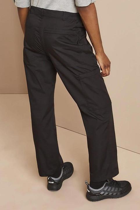 Actual product image Regatta New Action trousers short leg length (Frequency band 38 (2600 MHz))