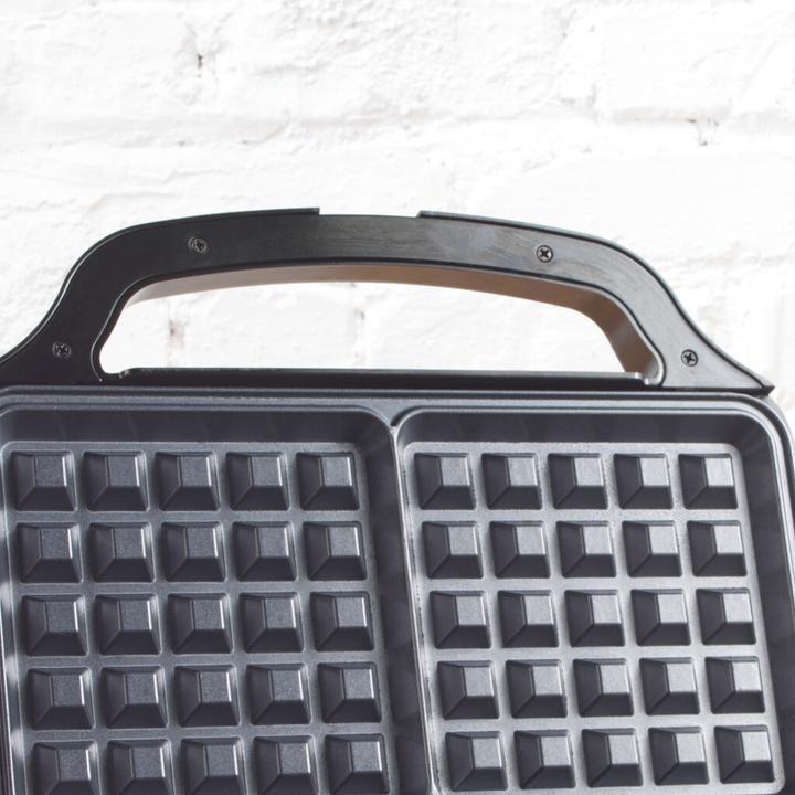 Actual product image Petra PT2249TFVDE Deep fill waffle maker