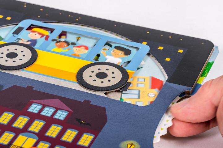 Produktbild Rundherum! Mein Drehspass-Buch – Unterwegs mit dem Bus (Deutsch)