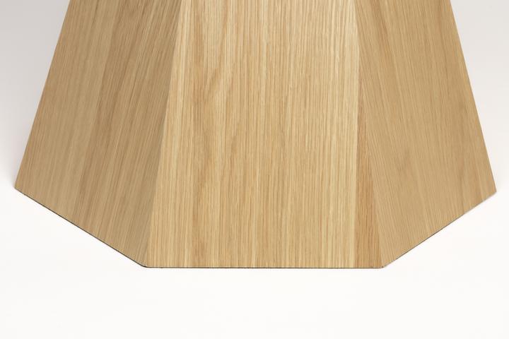 Actual product image Zuiver Lotus Table (120 x 120 x 75 cm)