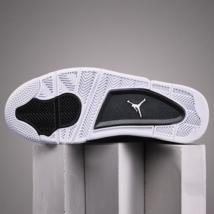 Actual product image Nike Air Jordan 4 (46)