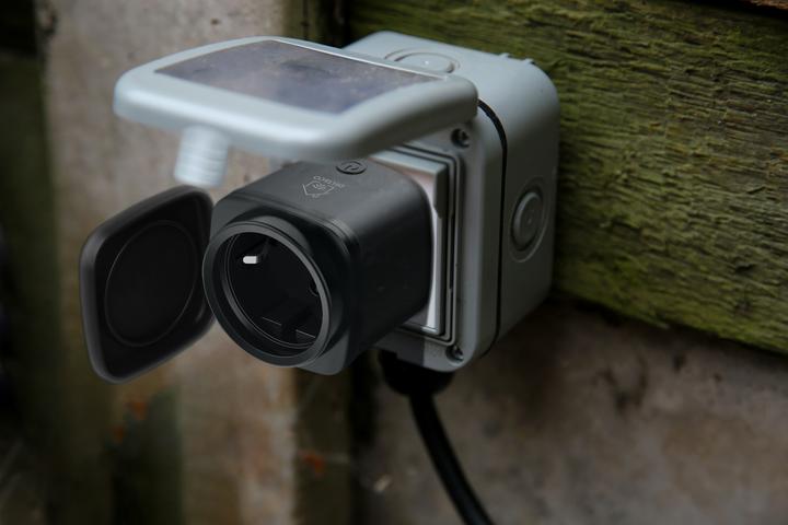 Actual product image Deltaco SH-OP01