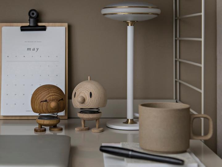 Actual product image Hoptimist Stand Bumble Oak M 10.5 cm, Light Brown (7.5 x 7.5 cm)