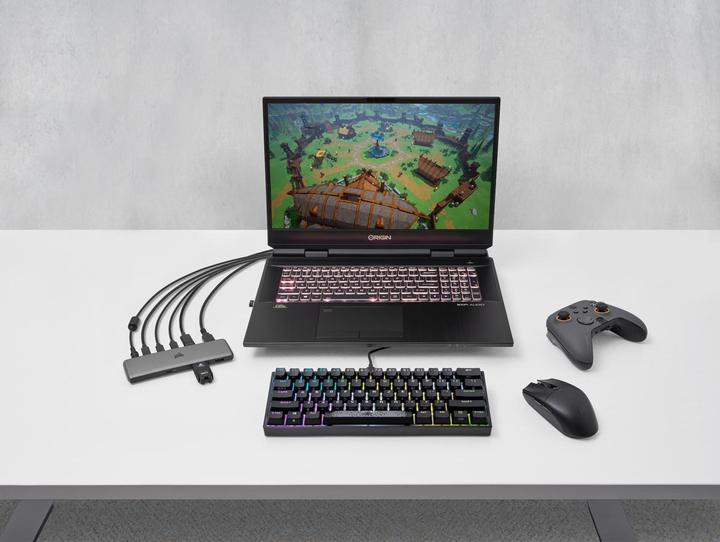 Actual product image Corsair USB 100 (USB-C, 4 Ports)