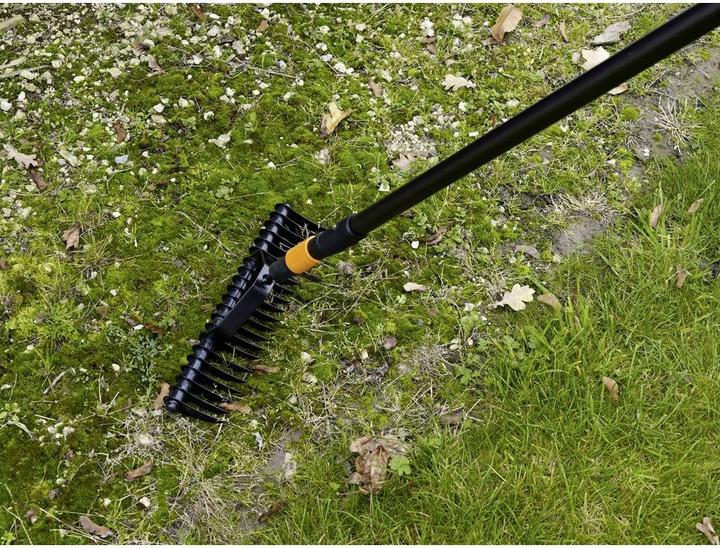 Produktbild Fiskars Rasenlüfter