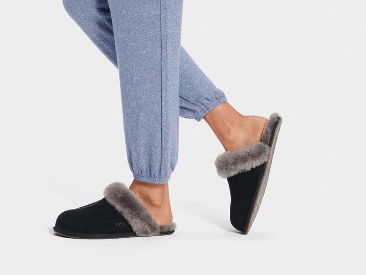 Actual product image Ugg Scuffette II (36)