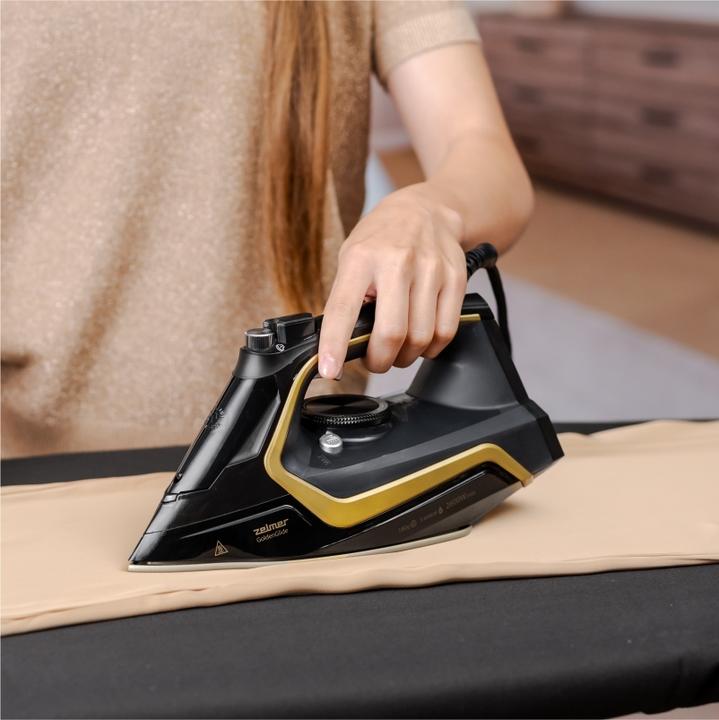 Actual product image Zelmer ZIR2620 GoldenGlide czarny (2600 W, 180 g/min)