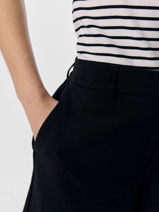 Actual product image Object OBJLISA Shorts (38)