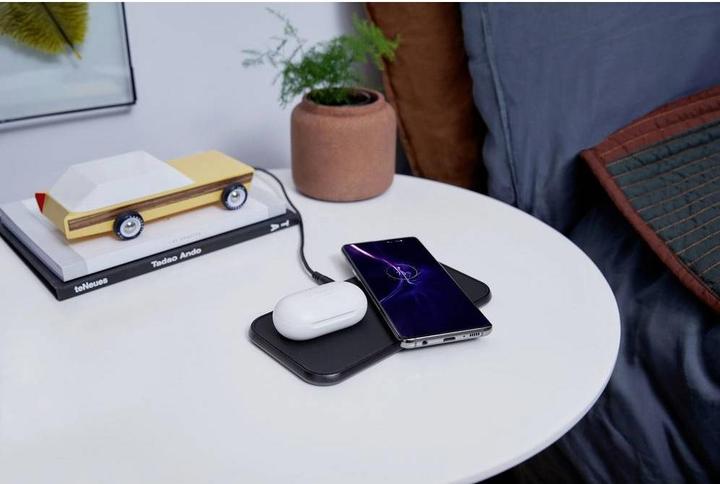 Actual product image Zens Aluminium Dual Fast Wireless Charger 30W USB PD (20 W)