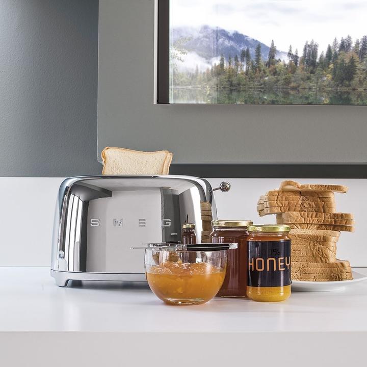 Actual product image Smeg 50's Style Compact