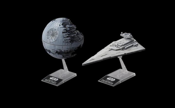 Actual product image Revell Death Star II + Imperial Star Destroyer