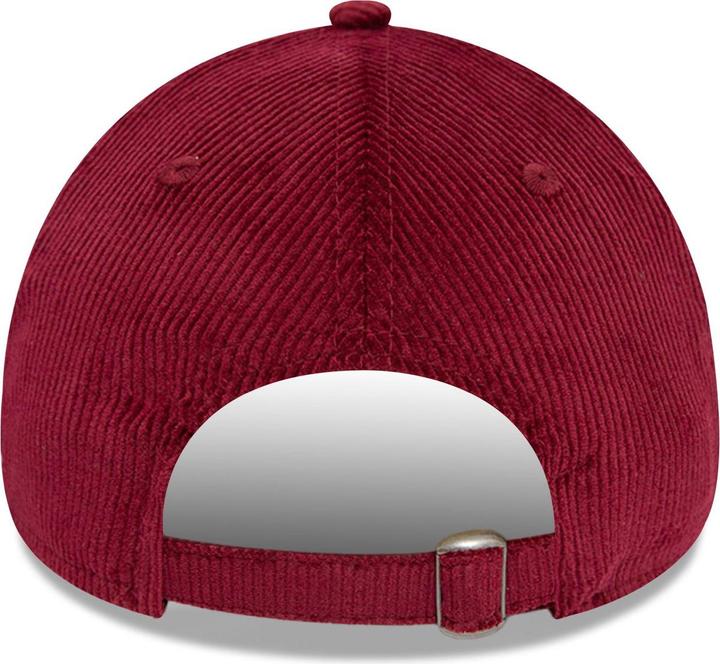 Actual product image New Era 9Twenty Strapback Corduroy Cap - Basic Cardinal