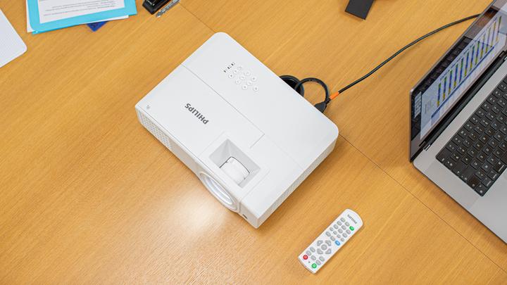 Immagine prodotto Philips ProPix 650 - Videoprojektor Eco-Modus 29dB, Lautsprecher, Fernbedienung (WXGA, 4000 lm)
