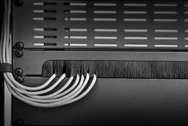 Produktbild Renkforce 48.26 cm (19″) Kabeldurchführung 1HE mit Bürsteneinsatz RF-KDB-100C