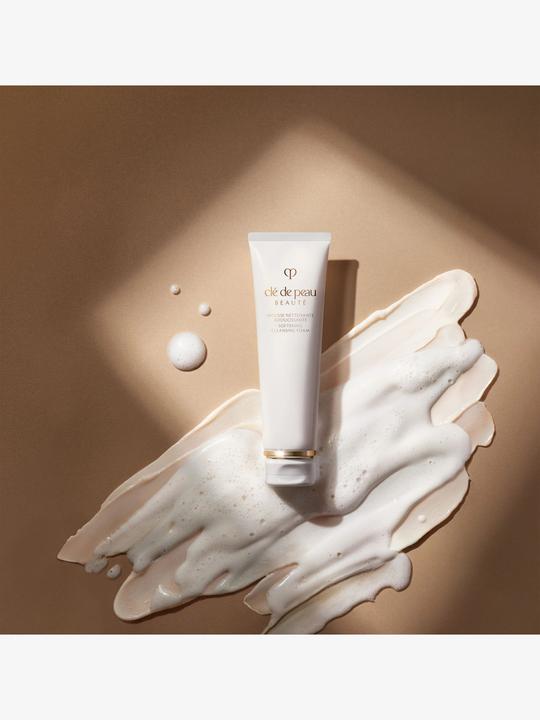 Actual product image Clé De Peau Softening Cleansing Foam (Foam, 125 ml)