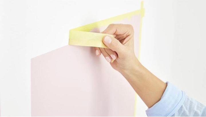 Produktbild tesa Malerkrepp PROFESSIONAL, Malerband für besonders präzises Abkleben (38 mm)