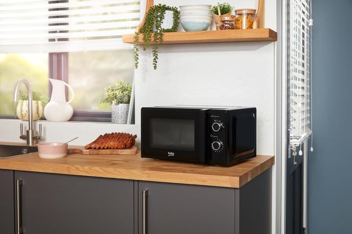 Actual product image Beko MOC 20100 BFB sw Microwave 700W 20L 5Steps Mechanical Timer (20 l)