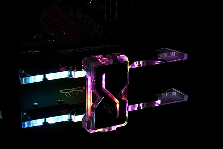 Actual product image Alphacool GPX SLI Connector Dual - Plexi - Addressable RGB - 3 PCI-E Space