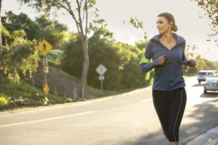 Produktbild Poly BackBeat FIT (8 h, Kabellos)