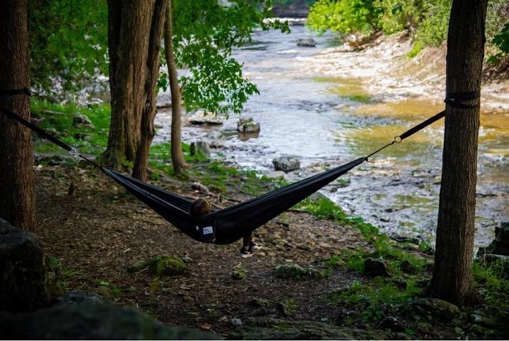 Image du produit Vivere Hammock Parachute Hammock Black/Grey (181 kg)